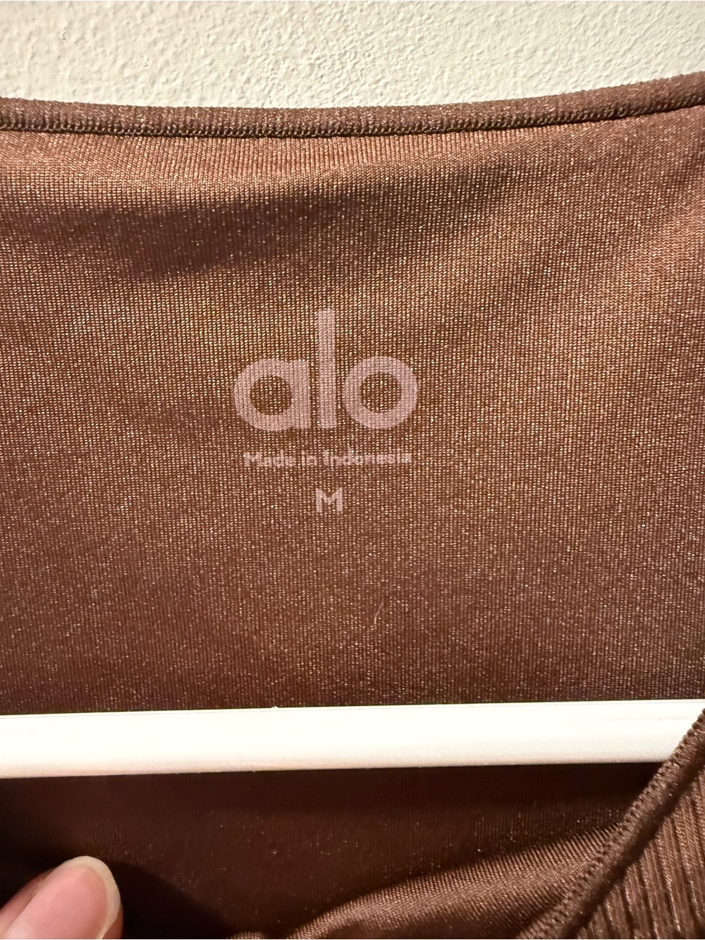 Alo Ribbed En Pointe Tank medium - Picture 4 of 6